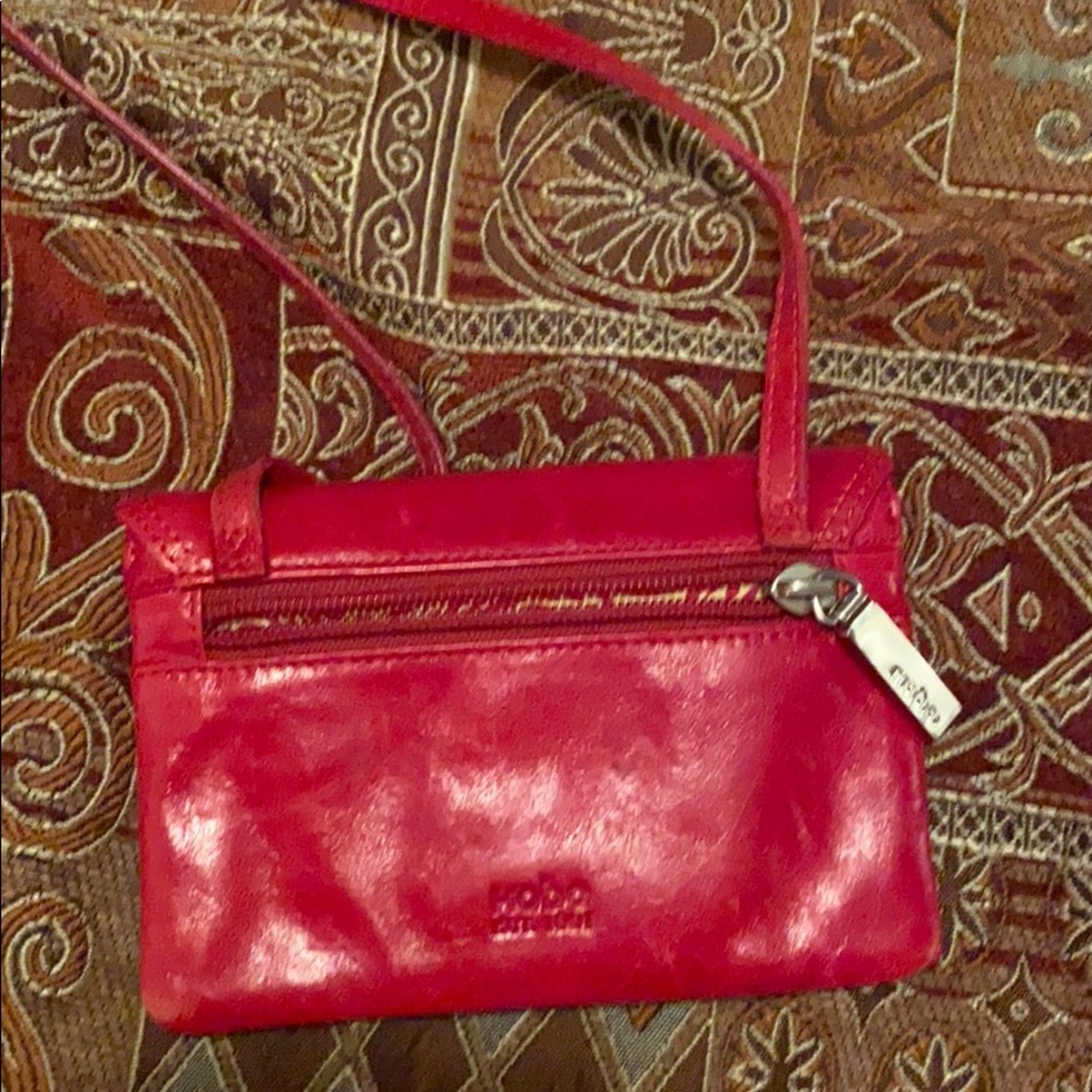 Hobo crossbody wallet measure